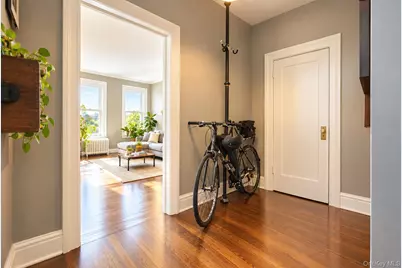 83-55 Lefferts Boulevard #6A, Kew Gardens, NY 11415 - Photo 10