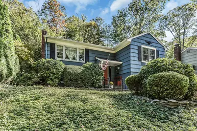 88 Ocean Avenue, Northport, NY 11768 - Photo 2