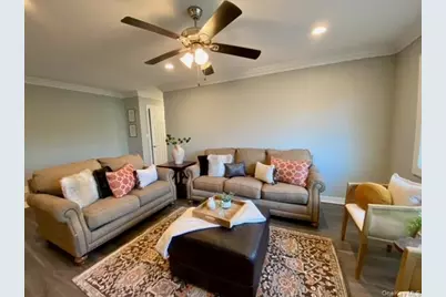 303 Robinson Avenue #5, Patchogue, NY 11772 - Photo 4