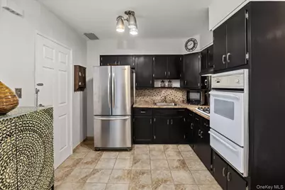 6129 75th Street, Middle Village, NY 11379 - Photo 14