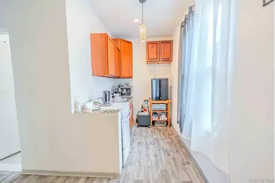 8703 81st Road, Glendale, NY 11385 - Photo 28