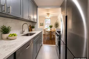 134-05 Dahlia Ave, Flushing, NY 11355 - Photo 6