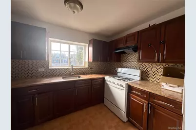 9082 180th Street, Jamaica, NY 11432 - Photo 8