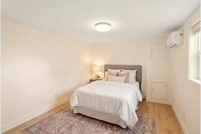 137 43rd Street, Copiague, NY 11726 - Photo 4