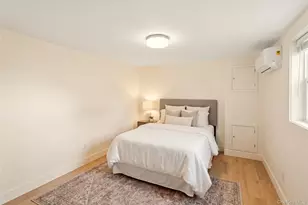 137 43rd St, Copiague, NY 11726 - Photo 4
