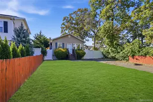 94 Commonwealth Dr, Wyandanch, NY 11798 - Photo 30