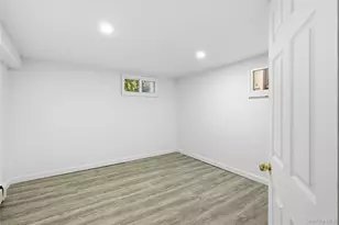 94 Commonwealth Dr, Wyandanch, NY 11798 - Photo 12