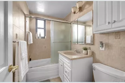 199-47 21st Avenue #1-112, Whitestone, NY 11357 - Photo 6
