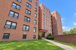 150-30 71th Ave, Kew Gardens, NY 11367 - Photo 1