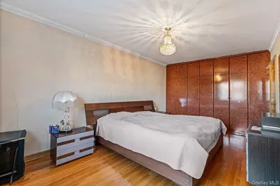 67-46 Exeter Street, Forest Hills, NY 11375 - Photo 14