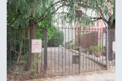 811 Greene Avenue, Brooklyn, NY 11221 - Photo 2