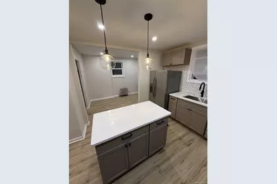 18702 Mangin Avenue, Saint Albans, NY 11412 - Photo 14