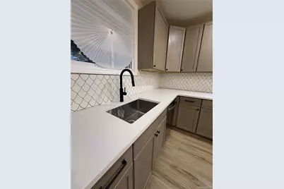 18702 Mangin Avenue, Saint Albans, NY 11412 - Photo 12