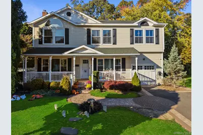 11 Elaine Drive, Sayville, NY 11782 - Photo 4