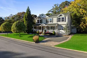 11 Elaine Dr, Sayville, NY 11782 - Photo 34