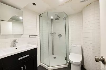 25612 147th Ave, Rosedale, NY 11422 - Photo 16