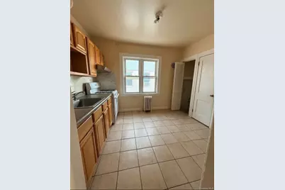 101-14 94th Street, Ozone Park, NY 11416 - Photo 8