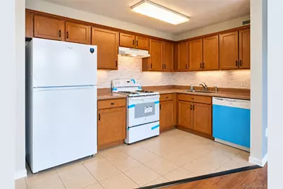 260 Beach 81st Street #3P, Rockaway Beach, NY 11693 - Photo 6