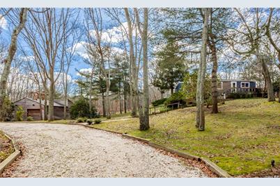 527 W Water Mill Towd Road - Photo 1