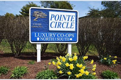 102 Pointe Circle S #102 - Photo 1