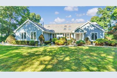 250 Peconic Bay Boulevard, Aquebogue, NY 11931 - Photo 1