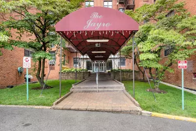 555 Bronx River Road #2N, Yonkers, NY 10704 - Photo 1