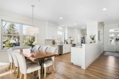 2040 Crompond Road #6, Yorktown Heights, NY 10598 - Photo 8