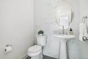 2040 Crompond Rd, Yorktown Heights, NY 10598 - Photo 12