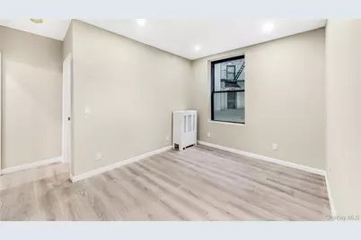 21-68 35 Street #1G, Astoria, NY 11105 - Photo 6