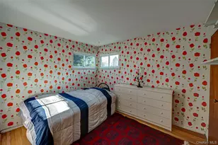 305 W 20th St, Deer Park, NY 11729 - Photo 10