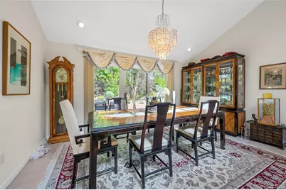 45 Bristol Drive, Manhasset, NY 11030 - Photo 10