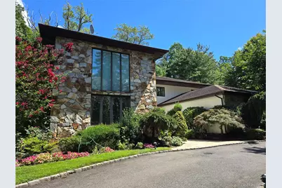 45 Bristol Drive, Manhasset, NY 11030 - Photo 40