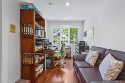 45 Bristol Drive, Manhasset, NY 11030 - Photo 16