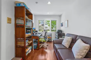 45 Bristol Dr, Manhasset, NY 11030 - Photo 16