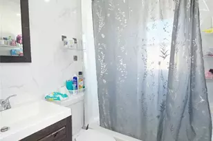 110-39 156th St, Jamaica, NY 11433 - Photo 10