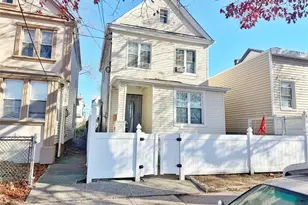 110-39 156th St, Jamaica, NY 11433 - Photo 4