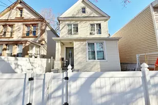 110-39 156th St, Jamaica, NY 11433 - Photo 2