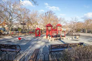 139-16 219th, Jamaica, NY 11412 - Photo 2
