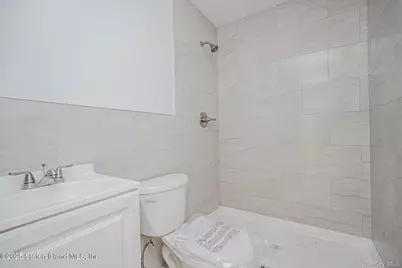 416 Alter Avenue, New York, NY 10305 - Photo 24