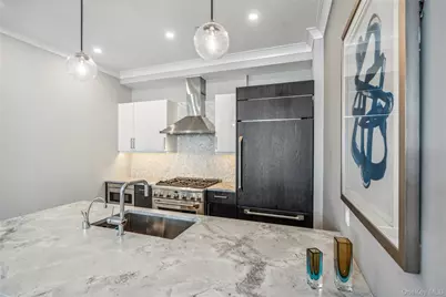 100 Garvies Point Road #1126, Glen Cove, NY 11542 - Photo 24