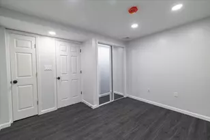 224 E Roslyn Street E, Islip Terrace, NY 11752 - Photo 20