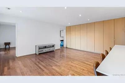 65-35 Yellowstone Boulevard #2H, Forest Hills, NY 11375 - Photo 8