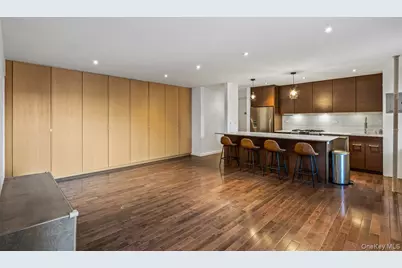 65-35 Yellowstone Boulevard #2H, Forest Hills, NY 11375 - Photo 6