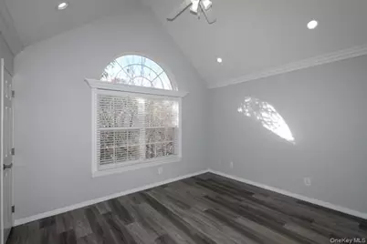 300 Overlook Drive #50, Farmingville, NY 11738 - Photo 6