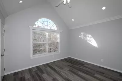 300 Overlook Drive #50, Farmingville, NY 11738 - Photo 6