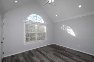 300 Overlook Dr, Farmingville, NY 11738 - Photo 6