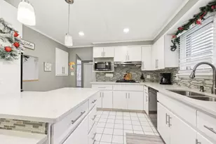 36 Rogers Ln, Yorktown Heights, NY 10598 - Photo 10