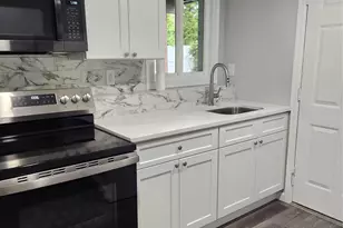 27 Estates Ln, Shoreham, NY 11786 - Photo 4