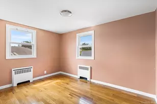 40 Carnegie Ave, Elmont, NY 11003 - Photo 24