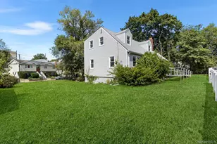 40 Carnegie Ave, Elmont, NY 11003 - Photo 28